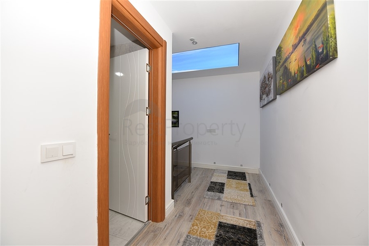 دوبلكس فاخرة - ثلاث غرف وصالة مفروشة - في مهوتلار / الانيا 