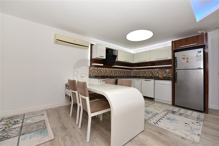 دوبلكس فاخرة - ثلاث غرف وصالة مفروشة - في مهوتلار / الانيا 