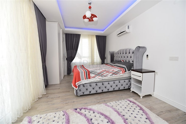 دوبلكس فاخرة - ثلاث غرف وصالة مفروشة - في مهوتلار / الانيا 