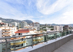 دوبلكس فاخرة - ثلاث غرف وصالة مفروشة - في مهوتلار / الانيا 