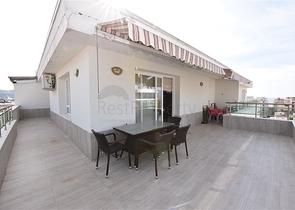 دوبلكس فاخرة - ثلاث غرف وصالة مفروشة - في مهوتلار / الانيا 