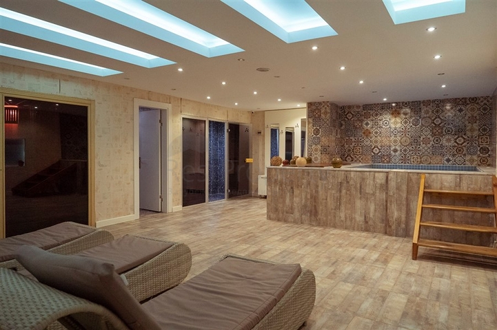 شقق بتصاميم متنوعة ضمن مجمع سكني حديث في مهموتلار / الانيا 