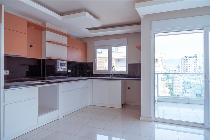 شقق بتصاميم متنوعة ضمن مجمع سكني حديث في مهموتلار / الانيا 