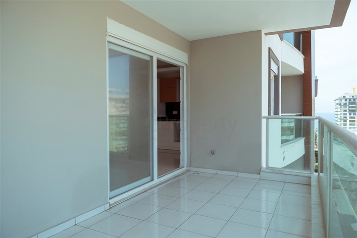 شقق بتصاميم متنوعة ضمن مجمع سكني حديث في مهموتلار / الانيا 