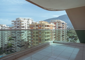 شقق بتصاميم متنوعة ضمن مجمع سكني حديث في مهموتلار / الانيا 