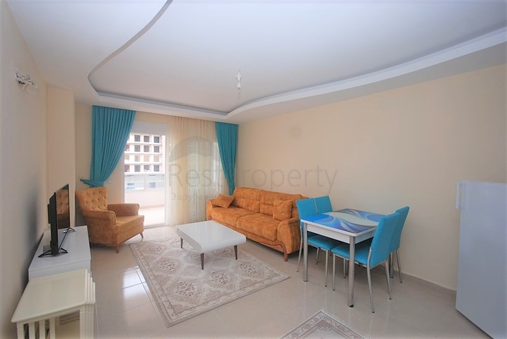 شقة مفروشة غرفة نوم وصالة في منطقة حيوية - مهموتلار / الانيا 