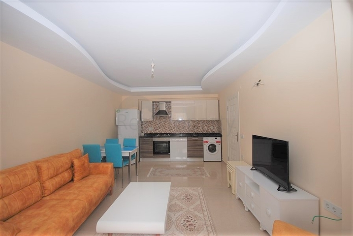 شقة مفروشة غرفة نوم وصالة في منطقة حيوية - مهموتلار / الانيا 