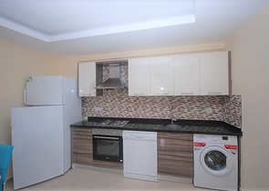 شقة مفروشة غرفة نوم وصالة في منطقة حيوية - مهموتلار / الانيا 