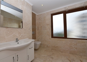 اطلالة بحر مباشرة - عرض مميز - دوبلكس غرفتين وصالة ضمن مجمع سكني في مهموتلار / الانيا 