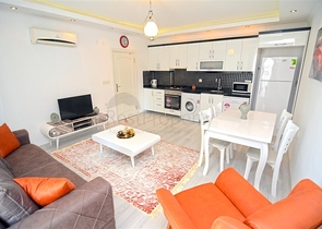 شقة غرفة وصالة مفروشة ضمن مجمع سكني حديث في مهموتلار / الانيا 