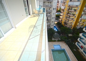 شقة غرفة وصالة مفروشة ضمن مجمع سكني حديث في مهموتلار / الانيا 