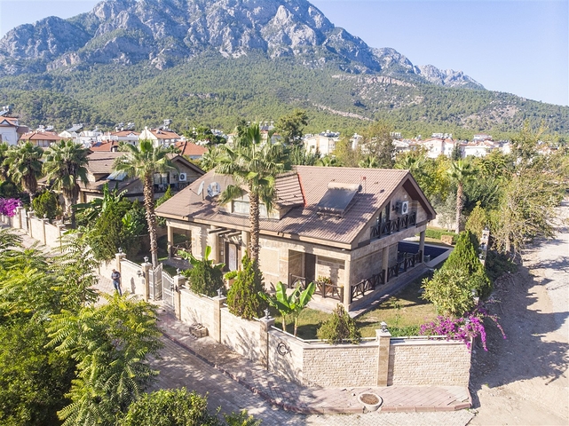 فيلا منفصلة 3 + 1 مع الأثاث في كيمير