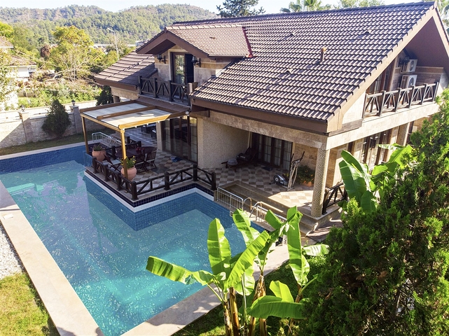 فيلا منفصلة 3 + 1 مع الأثاث في كيمير