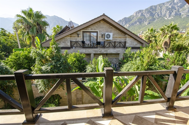 فيلا منفصلة 3 + 1 مع الأثاث في كيمير