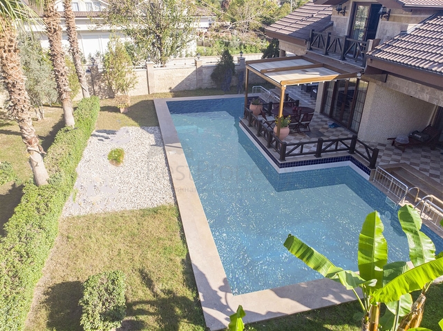 فيلا منفصلة 3 + 1 مع الأثاث في كيمير