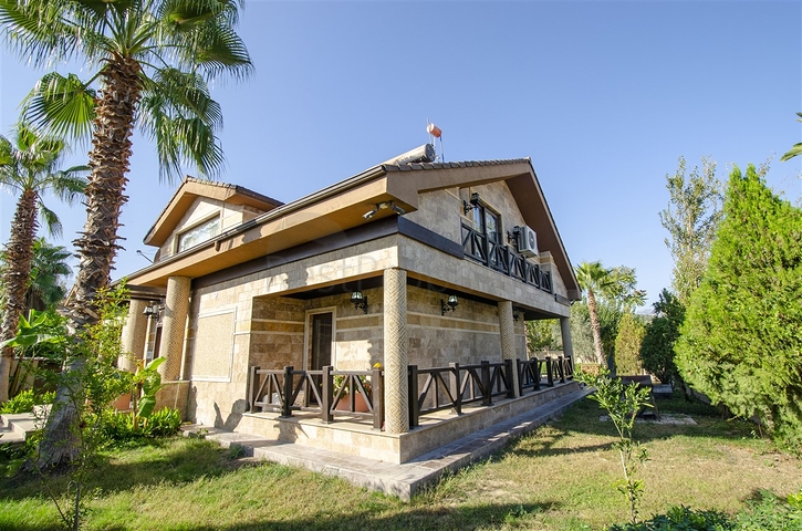 فيلا منفصلة 3 + 1 مع الأثاث في كيمير