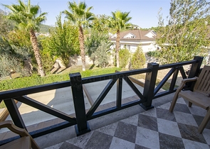 فيلا منفصلة 3 + 1 مع الأثاث في كيمير