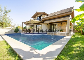 فيلا منفصلة 3 + 1 مع الأثاث في كيمير