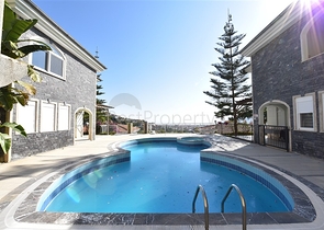 فيلا مستقلة - اطلالة بحر وقلعة - بسعر منافس - في مركز الانيا 