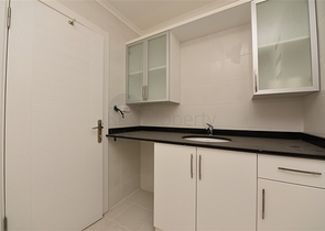 فيلا مستقلة - اطلالة بحر وقلعة - بسعر منافس - في مركز الانيا 