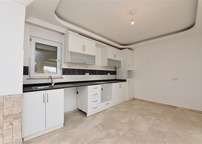 فيلا مستقلة - اطلالة بحر وقلعة - بسعر منافس - في مركز الانيا 