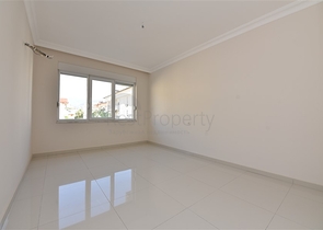 قريبة من البحر - شقة غرفتين وصالة في منطقة اوبا / الانيا 