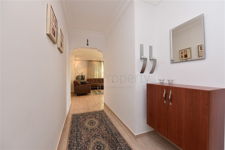 شقة غرفتين وصالة ضمن مجمع سكني في منطقة اوبا - الانيا 