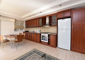 شقة غرفتين وصالة ضمن مجمع سكني في منطقة اوبا - الانيا 