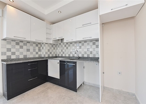 شقة تصميم غرفتين وصالة ضمن مجمع بخدمات 5 نجوم في توسمور / الانيا 