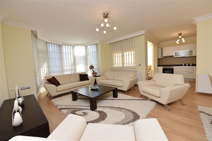 دوبلكس واسعة - مفروشة -ضمن مجمع سكني في جيكجلي / الانيا 