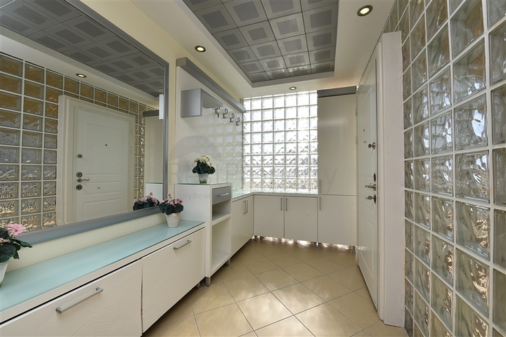 دوبلكس واسعة - مفروشة -ضمن مجمع سكني في جيكجلي / الانيا 