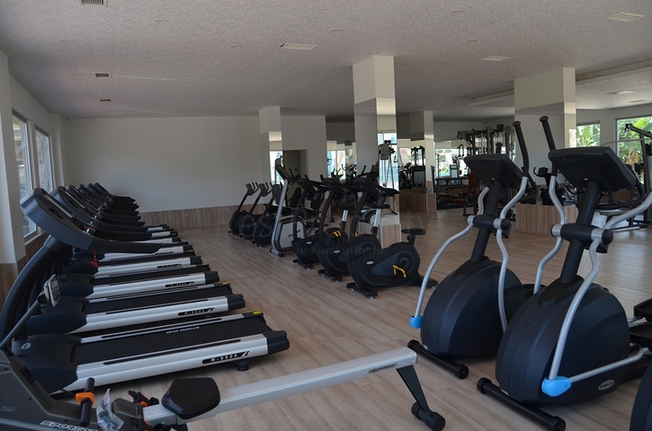 عرض مميز - شقة 2 غرفة وصالة - مفروشة ضمن مجمع خمس نجوم في مهموتلار / الانيا 