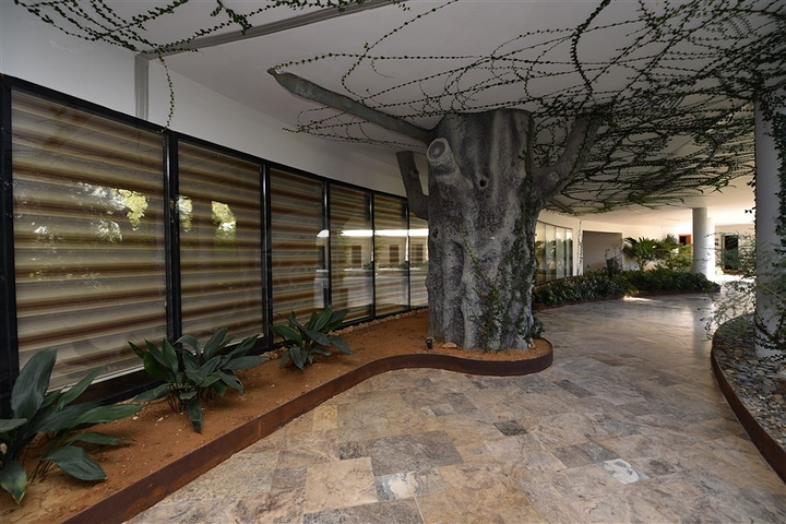 شقة عائلية مفروشة - 3 غرف وصالة - ضمن مجمع سكني فاخر في كاستل / الانيا 