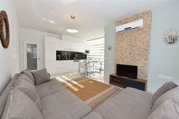 شقة عائلية مفروشة - 3 غرف وصالة - ضمن مجمع سكني فاخر في كاستل / الانيا 