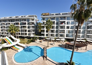 شقة عائلية مفروشة - 3 غرف وصالة - ضمن مجمع سكني فاخر في كاستل / الانيا 