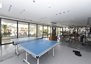 شقة عائلية مفروشة - 3 غرف وصالة - ضمن مجمع سكني فاخر في كاستل / الانيا 