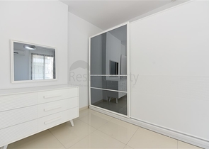 شقة عائلية مفروشة - 3 غرف وصالة - ضمن مجمع سكني فاخر في كاستل / الانيا 