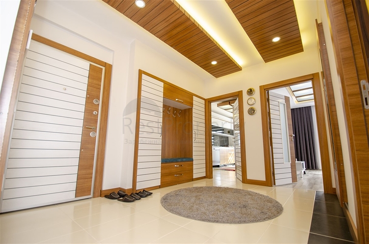 شقق 3 + 1 واسعة في مجمع في منطقة كيبيز أنطاليا