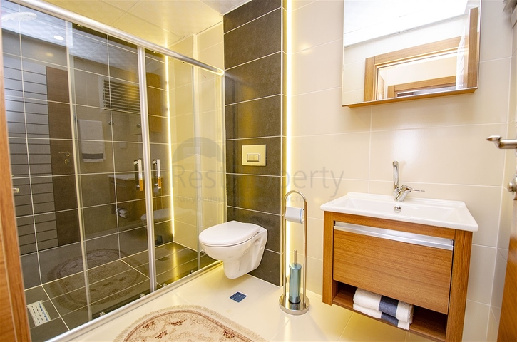 شقق 3 + 1 واسعة في مجمع في منطقة كيبيز أنطاليا