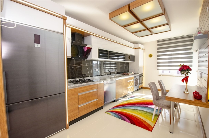 شقق 3 + 1 واسعة في مجمع في منطقة كيبيز أنطاليا