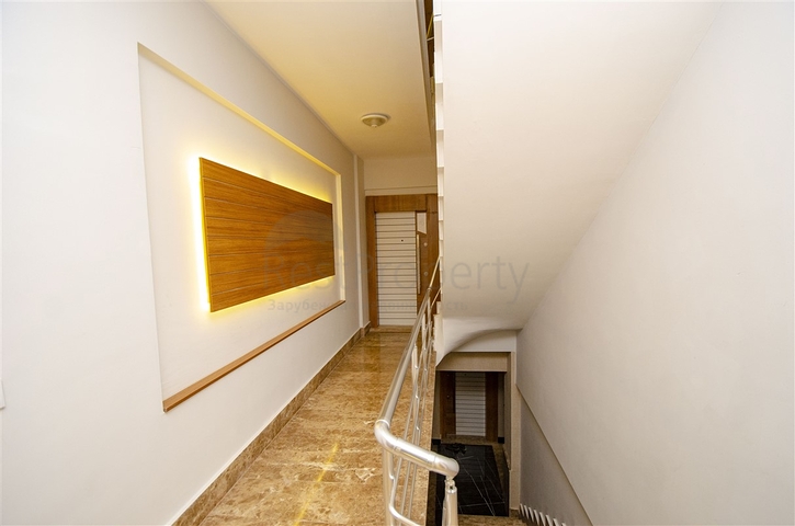 شقق 3 + 1 واسعة في مجمع في منطقة كيبيز أنطاليا