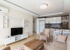 اطلالة بحر - سعر مميز - شقة مفروشة من تصميم غرفة وصالة في كارجي جاك / الانيا 