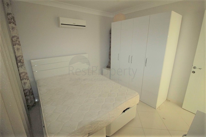 موقع مميز - شقة غرفة وصالة ضمن مجمع سكني حديث في اوبا / الانيا 