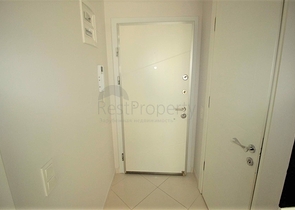 موقع مميز - شقة غرفة وصالة ضمن مجمع سكني حديث في اوبا / الانيا 