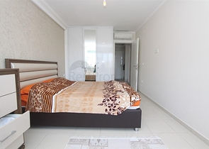 شقة غرفة وصالة مفروشة ضمن مجمع سكني في منطقة توسمور / الانيا 