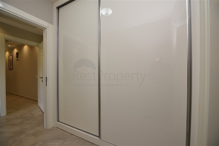 منزل العائلة - دوبلكس فاخرة - 4 غرف نوم وصالة في كاستل / الانيا 