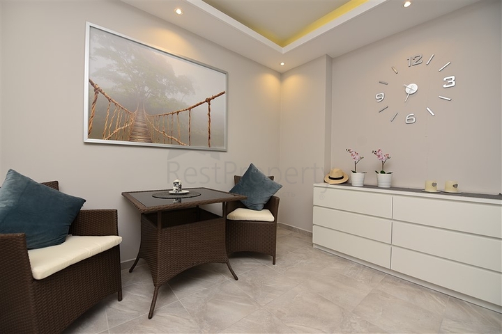 منزل العائلة - دوبلكس فاخرة - 4 غرف نوم وصالة في كاستل / الانيا 