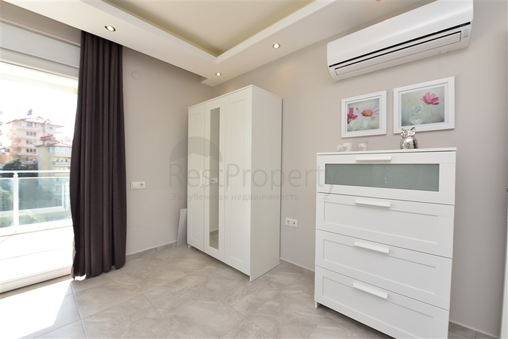 منزل العائلة - دوبلكس فاخرة - 4 غرف نوم وصالة في كاستل / الانيا 