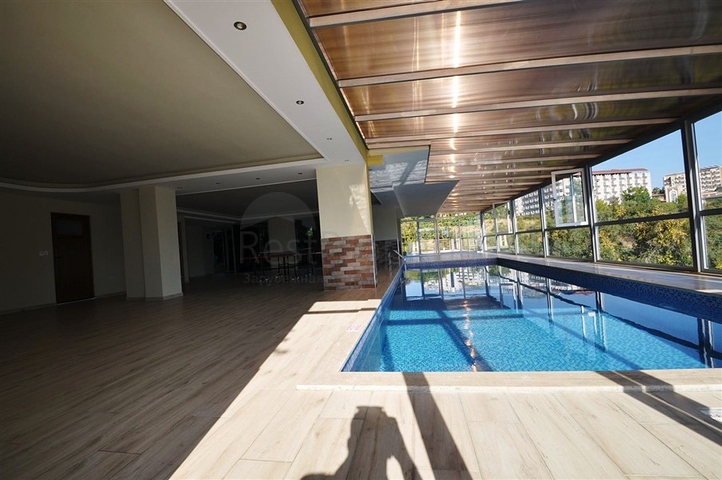 منزل العائلة - دوبلكس فاخرة - 4 غرف نوم وصالة في كاستل / الانيا 