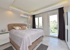 منزل العائلة - دوبلكس فاخرة - 4 غرف نوم وصالة في كاستل / الانيا 